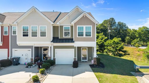 A home in Fairmont Ridge