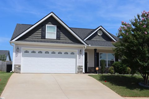 306 Highland Springs Loop
