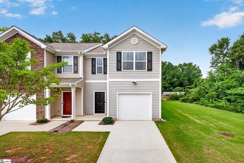 125 Southridge Court active home in Townes At Parkridge, Easley, SC