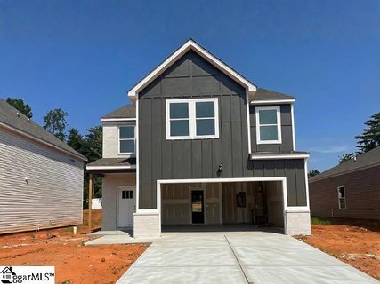 200 Juniper Valley Circle active home in Evergreen Hills, Piedmont, SC