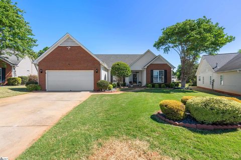10 Kentucky Derby Court pending home in Lexington Place, Greenville, SC