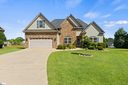 330 War Emblem Drive sold home in Boiling Springs, SC