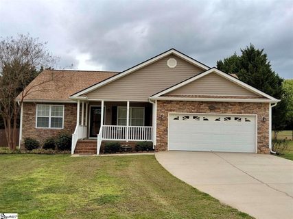 1215 Bishop Road active home in Kennedy Commons, Inman, SC