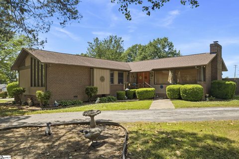 102 Tollgate Court