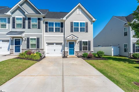 607 Cresslyn Court active townhome in Creekstone Villas, Greenville, SC