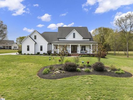 209 Waterfront Drive pending home in Waterford Place, Williamston, SC