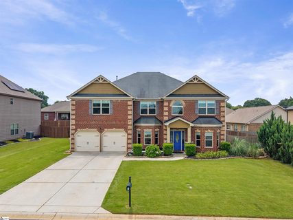 512 Meadowseed Court pending home in Spring Lake Estates, Lyman, SC