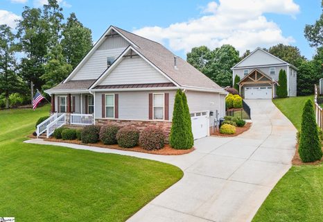 Homes in Amber Oaks, Greer