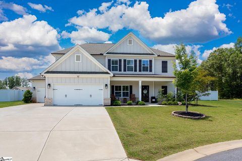 A home in Martin Woods