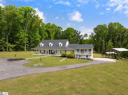 A home in River Oak Farm