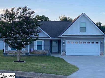 874 W Keepsake Lane active home in Manzanares, Inman, SC