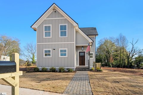 107 Potomac Avenue active home in Pleasant Valley, Greenville, SC