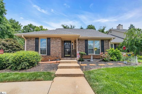 75 Forest Lake Drive pending home in Forest Lake, Simpsonville, SC