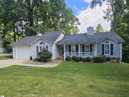 803 Dillard Road active home in Canebrake, Greer, SC