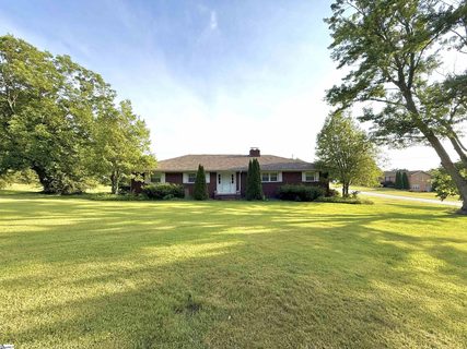 6120 State Park Road sold home in Grandview Hgts, Travelers Rest, SC