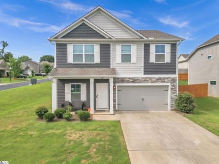 601 Grantleigh Drive active home in Wilson Farms, Duncan, SC