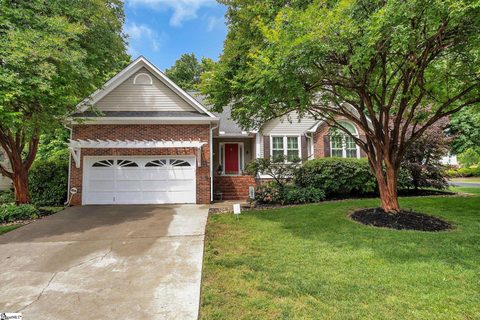 215 Northfield Lane sold home in Lennox Lake, Simpsonville, SC