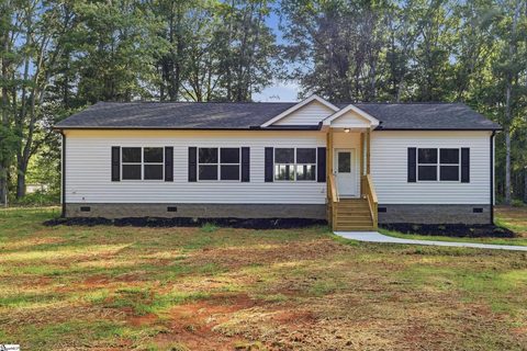 A home in Holiday Acres, Starr