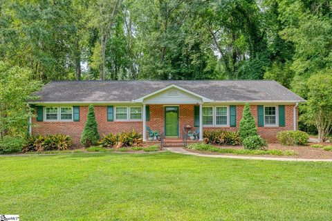 150 Shelton Drive active home in Hillbrook Forest, Spartanburg, SC