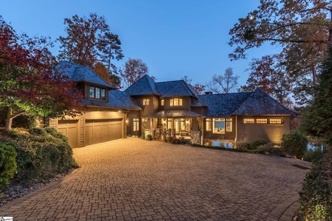 117 E Fort George Way