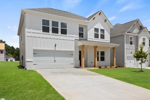607 Silver Fir Street active home in Evergreen Hills, Piedmont, SC