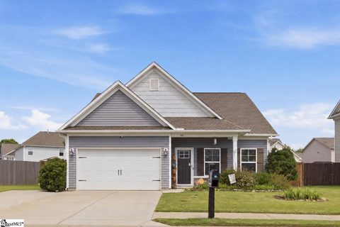 102 Dunsborough Drive sold home in Victoria Park, Simpsonville, SC