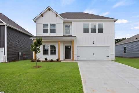 608 Silver Fir Street active home in Evergreen Hills, Piedmont, SC