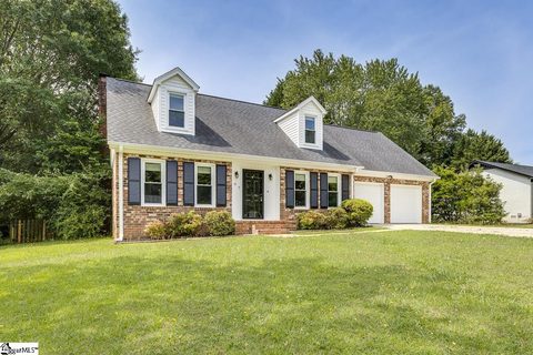 507 Hedgewood Terrace pending home in Devenger Place, Greer, SC
