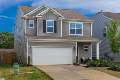7037 Haddington Drive active home in Highland Park, Roebuck, SC