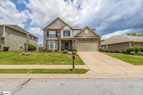207 Kings Heath Lane active home in Crossgate At Remington, Simpsonville, SC