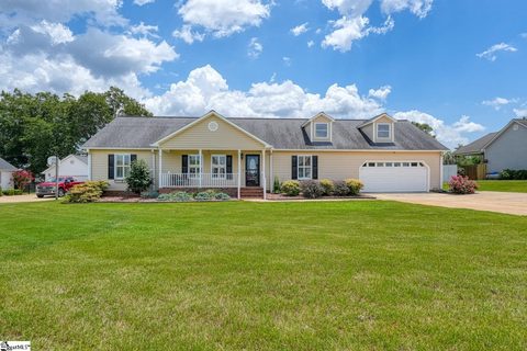 140 Bermuda Lane active home in Windermere, Inman, SC