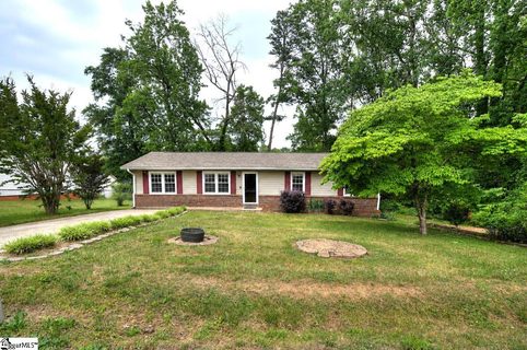 216 Pinefield Drive active home in South Forest Estates, Greenville, SC