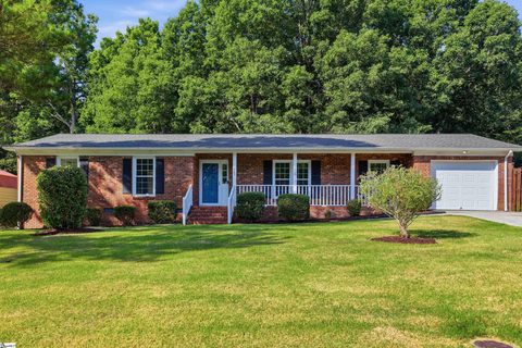 423 Indian Trail sold home in Edwards Forest, Taylors, SC