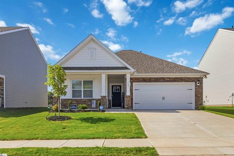 707 Bayridge Road active home in Hartridge Manor, Simpsonville, SC