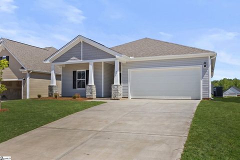 284 Talbert Trail active home in Sherwood Gardens, Landrum, SC