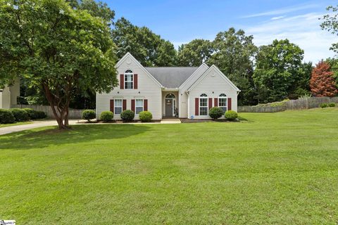 412 Ashley Oaks Drive active home in Wilson Ferry, Moore, SC