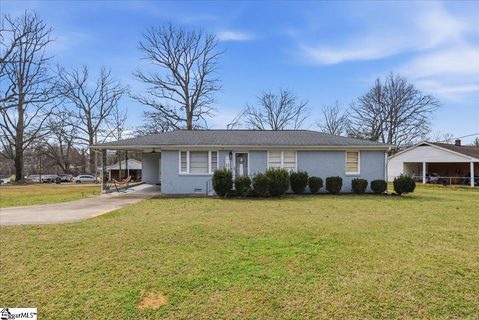 22 Ray Street active home in Kentland Park, Greenville, SC