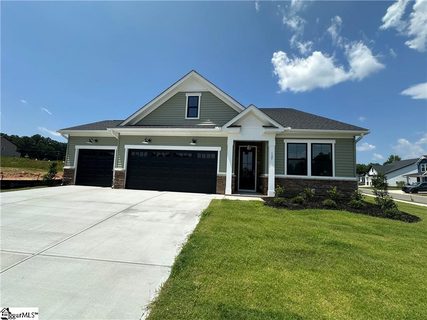 127 Eagle Creek Drive pending home in Eagle Creek, Central, SC