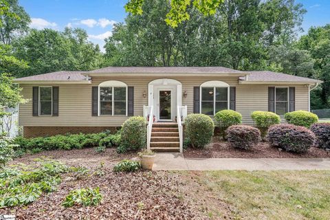 Homes in Seven Oaks, Taylors
