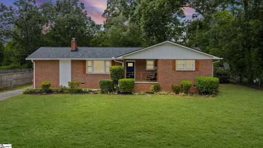 219 Barry Drive pending home in Terrace Gardens, Greer, SC