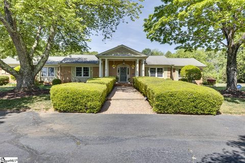 136 Club Drive active home in Rollingwood - Area 32, Simpsonville, SC