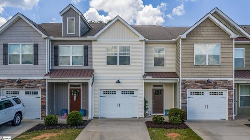 125 Rushing Creek Lane active home in Raven Hills, Piedmont, SC