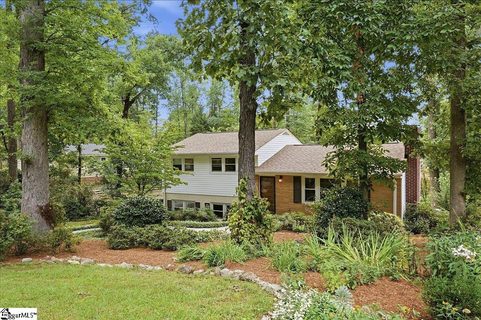 9 Yorkshire Drive active home in Cherokee Forest, Greenville, SC