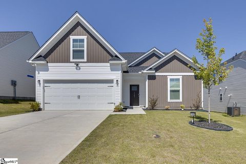 1141 Berry Patch Drive pending home in Persimmon Hill, Lyman, SC