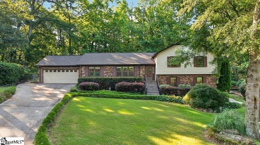 219 Oakwood Court pending home in Forrester Woods, Greenville, SC