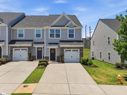 510 Huntingdale Place active home in Brookwood Commons, Simpsonville, SC
