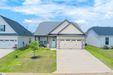 2622 Karkinnen Way active home in Hampshire Heights, Moore, SC