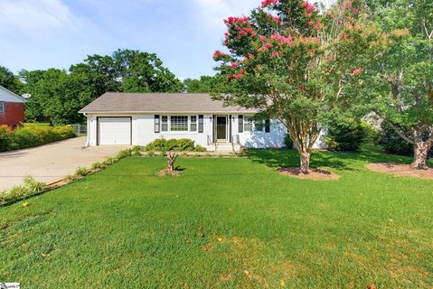 107 Luther Place active home in Woodland Heights, Spartanburg, SC