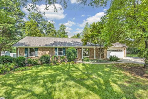 Homes in Heritage Lakes, Simpsonville