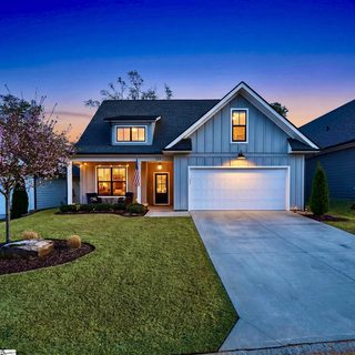 439 Brunswick Lane active home in Villas At Woodfin, Inman, SC